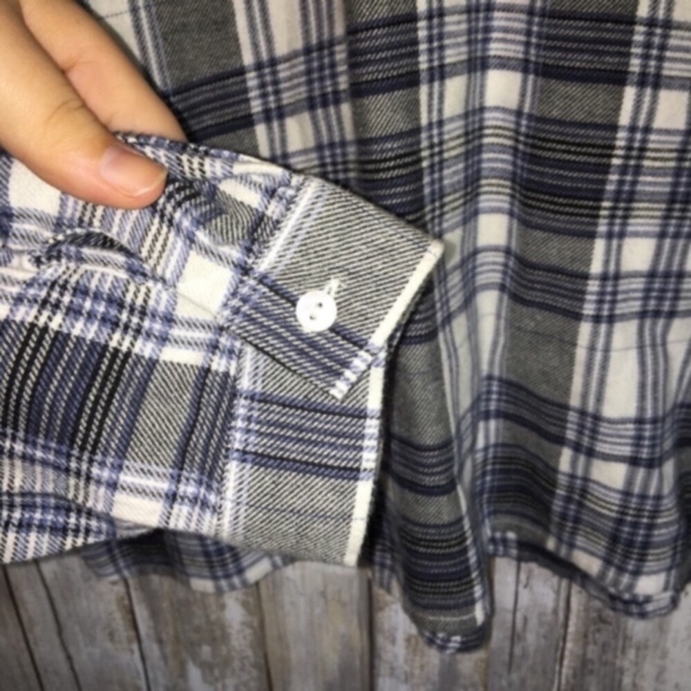 NWT Universal Thread Blue Plaid Blouse - Picture 3 of 6